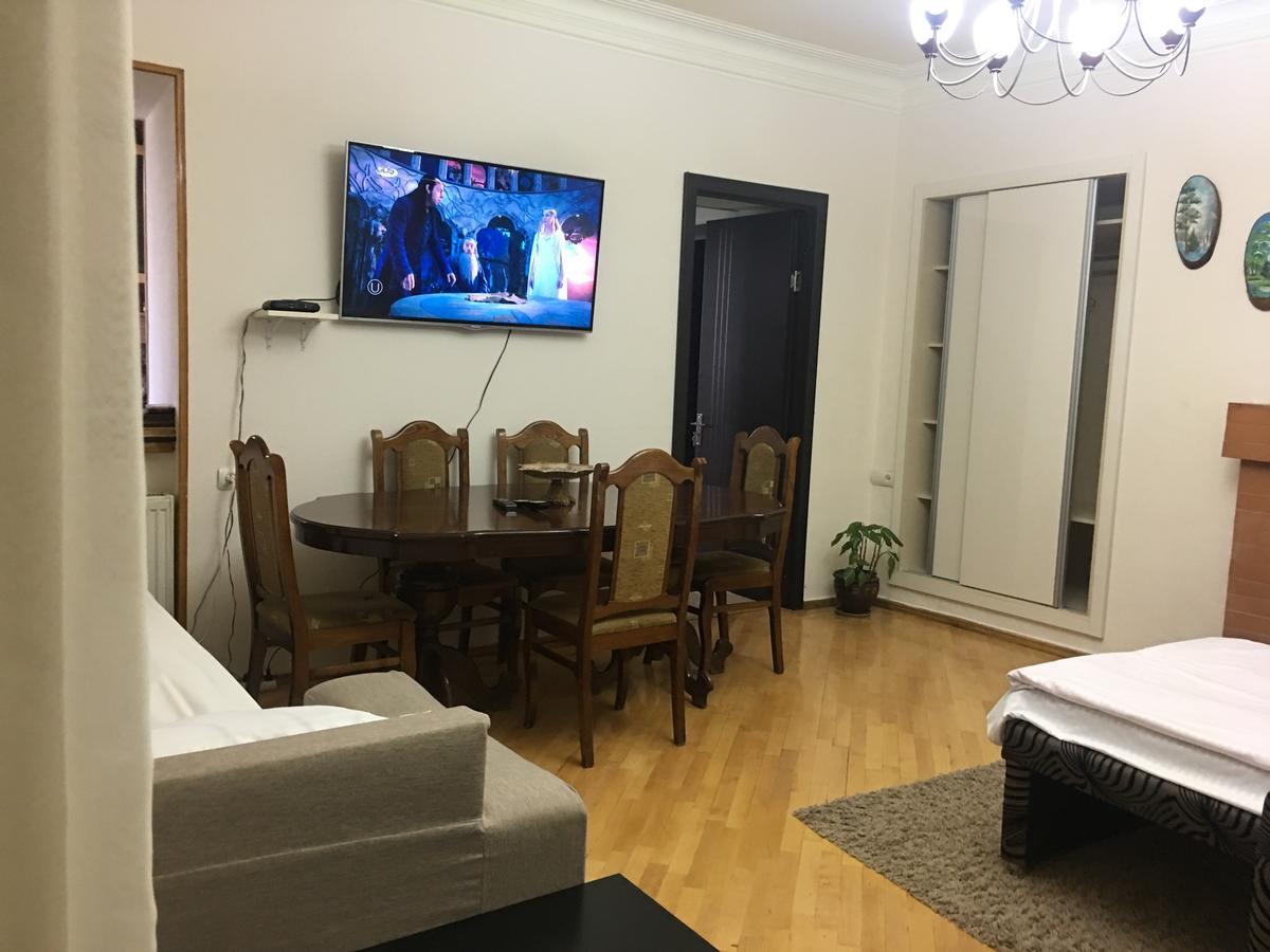 Guesthouse Zeinabi Tbilisi Exterior photo